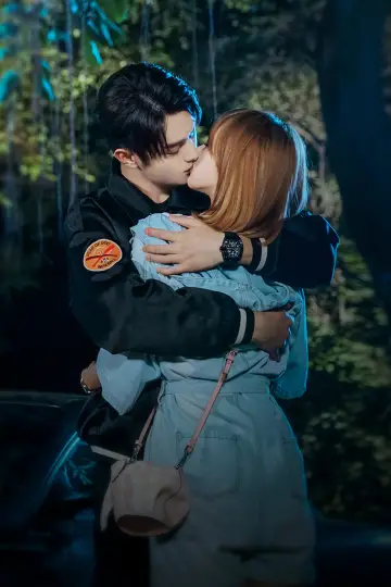 Постер к сериалу "Киберкраш: Влюбиться в твою улыбку" #1437234