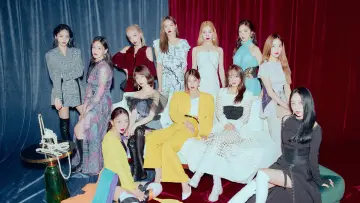 Задник к сериалу "LOONA TV" #1350736