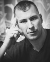 Денис Котов