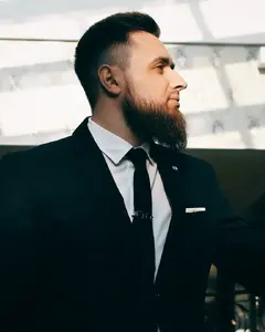 Стас Тюбин