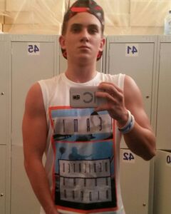 Денис Макаров