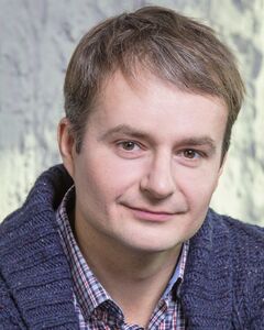 Денис Попов