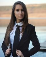 Олена Иващук