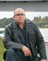 Андрей Ермолаев