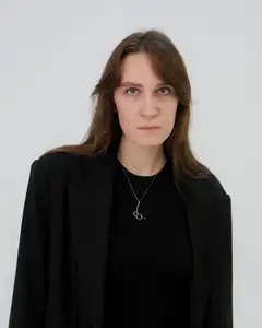 Анна Зотова