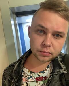 Андрей Опарин