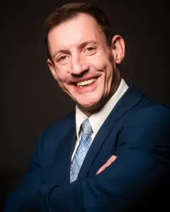 Олег Сурнов