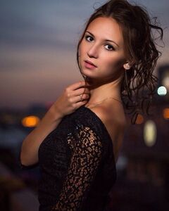 Юлия Лопатина