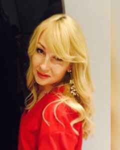 Оксана Жаркова