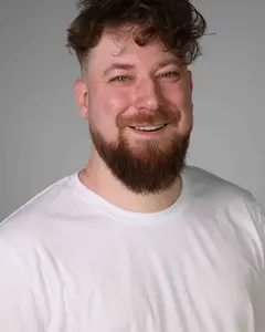 Денис Понятов