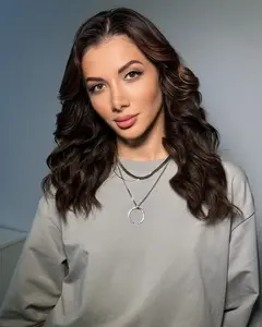 Танита Землякова