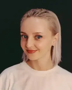 Алёна Пономарёва