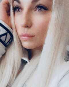 Яна Миронова