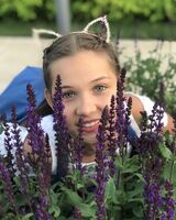 Арина Котова