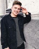 Ян Борозденко