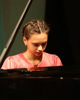 злата шабурова