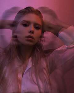 Алина Попова