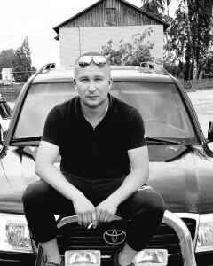 Денис Кононов