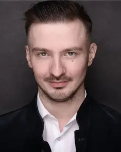 Михаил Апальков
