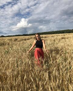 Анна Свешникова