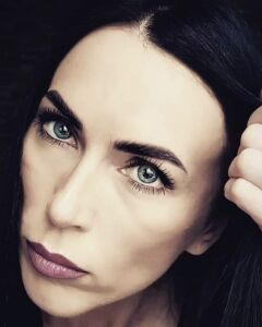 Юлия Константинова