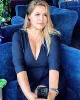 Александра Пузакова