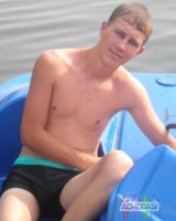 Владимир Петров