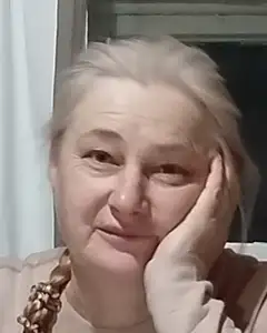 Елена Сурикова