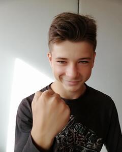 Максим Золотоног