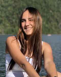 Елена Долгова