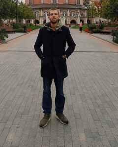 Илия Любаров