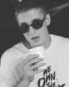 Денис Адамович