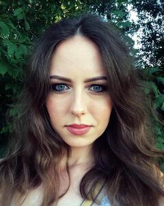 Анна Самохвалова