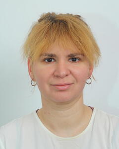 Ксения Остроухова