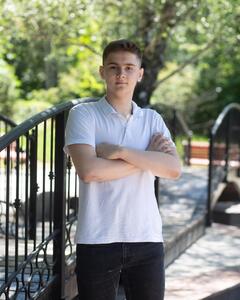 Владимир Макаров