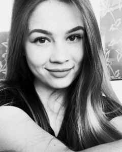 Ксения Лешок