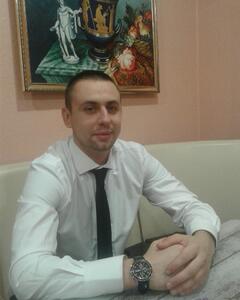 Юрий Головатый