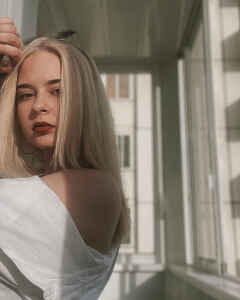 Анастасия Тихомирова