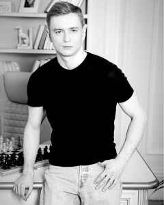 Максим Смирнов