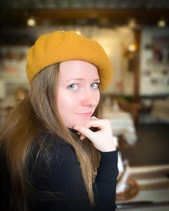 Алёна Ходзинская