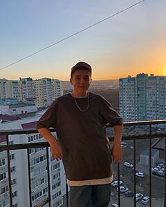 Денис Гурьянов