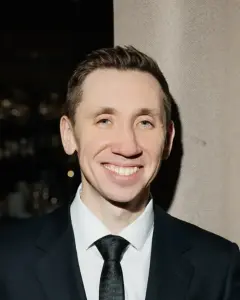 Максим Петренко