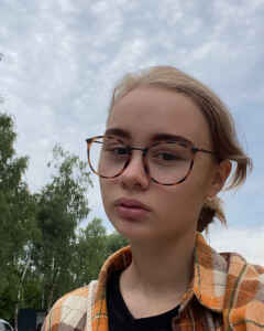 Яна Струкова