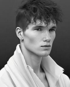 Игорь Арнаутов