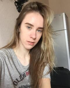 Лена Бродниковская