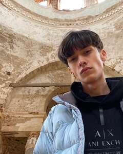 Роман Леонов