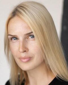 Алена Глазкова
