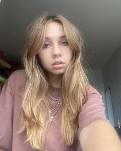 Алёна Козлова