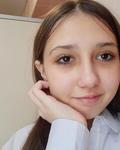 Арина Аминова