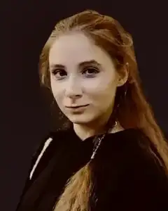 Александра Попова